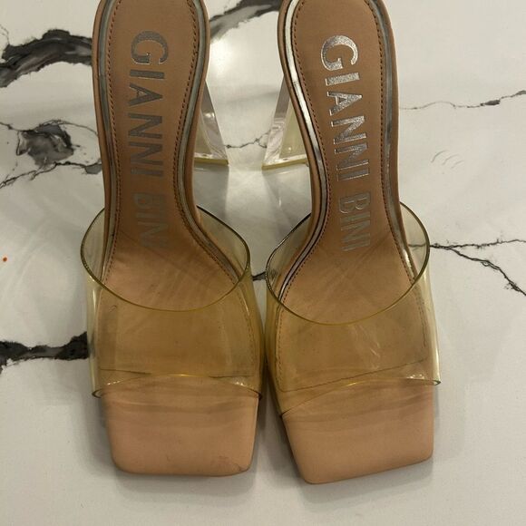 Gianni Bini Shoes - Gianni Bini Women's Transparent Heels NWOT